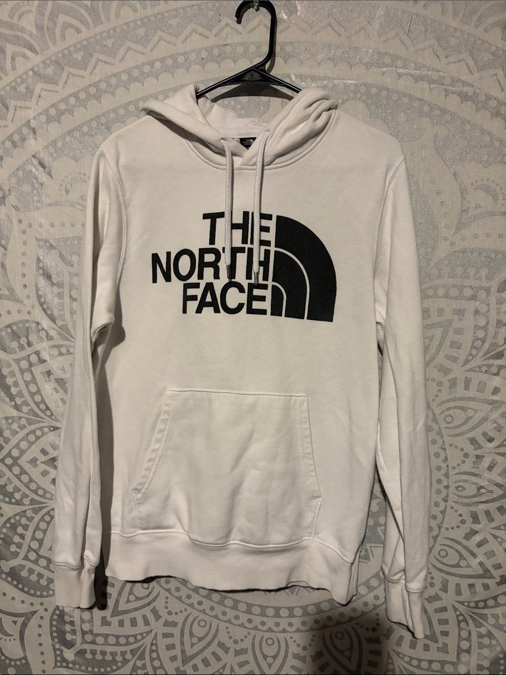 The North Face Men's Small White Half Dome Logo Pullover Hoodie Circular Design